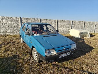 ŠKODA FAVORIT 135L - 2