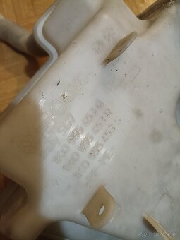 Nádobka ostrekovačov Superb 2 - 2