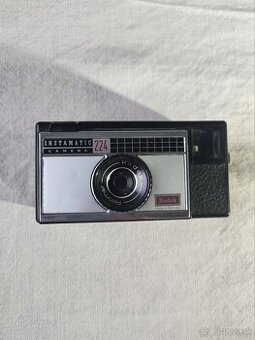 Kodak Instamatic 224 - 2