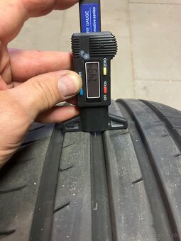 Toyo 235/50 R20 letné - 2