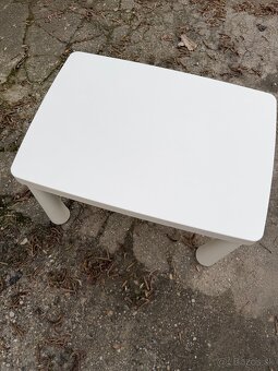 biely stolík IKEA mammut - 2