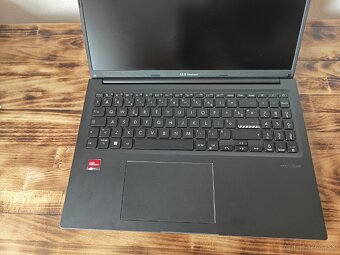 Asus Vivobook 16 - Ryzen 9, 16gb + 1TB - 2