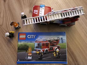Lego CITY 60107 - Hasičské auto s rebríkom - 2