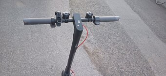 Ponukam na predaj elektricku kolobesku xiaomi 4pro 2nd - 2