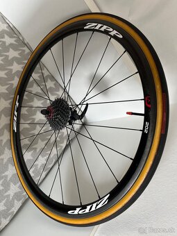 Zipp 202 Firecrest Carbon plášťové kolesá - 2