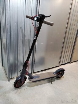 Elektrokolobežka Xiaomi Electric Scooter - 2