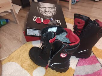 Hasičská zásahová obuv - 2