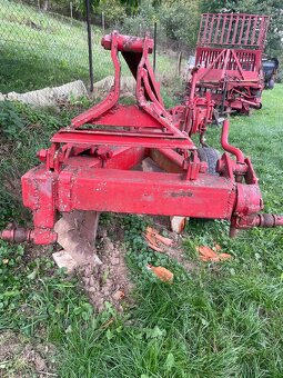 Roudnické pluhy 4 radličné - 2