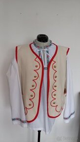 Vesta ku kroju +košeľa. - 2