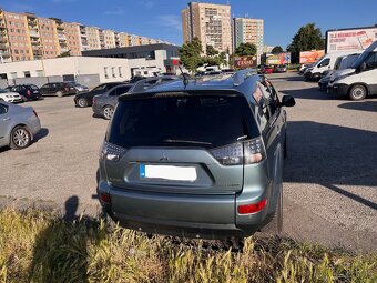 Mitsubishi Outlander 2.2 DI-D 4x4, 7-miestny, 156 k, - 2