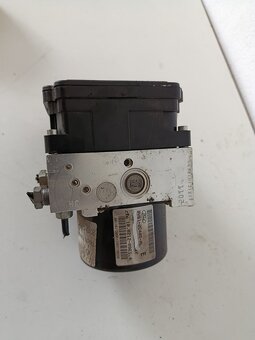 rj abs ford focus 3 bv612c405al 100€ - 2