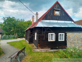 Drevenička v centre krásnej obce Papradno na predaj - 2