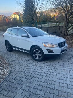 Predám Volvo xc60 rv 2011 - 2