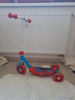 Kolobežka s tromi kolesami - 2