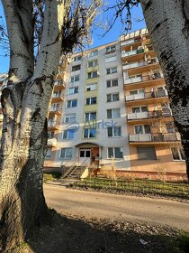 Na predaj priestranný 2 - izbový byt na Partizánskej ulici v - 2