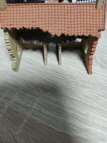 Model zničeneho domu - 2
