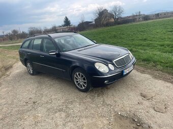 Mercedes Benz W211 - 2