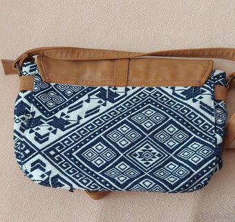 Kabelka Roxy (crossbody) - 2