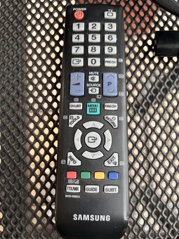 TV monitor Samsung P2470HD - 2