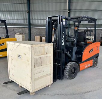 Elektrický vysokozdvižný vozík 2,5t Liftor - 2