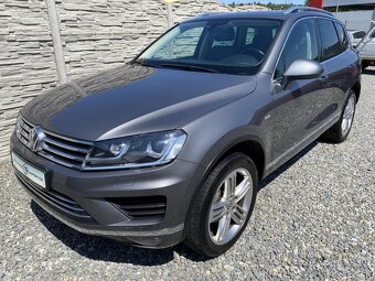 Volkswagen Touareg 3.0TDi 4x4 FL 2017 ELEGANCE 1A - 2