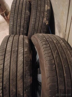 4ks alu disky orig. Škoda 5x112 R17 pneu 215/55 R17 50% - 2