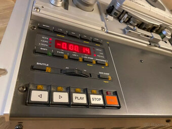Kazetový magnetofón STUDER A807 - 2