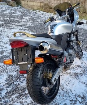 Rozpredám Honda CB 600 Hornet - 2