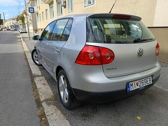 Volkswagen Golf 5 1.6i  75kw - 2