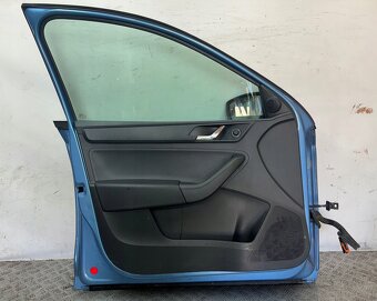 Škoda Rapid 2012- ľavé predné dvere - 2