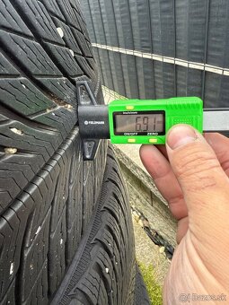 235/50 R19 Michelin zimne - 2