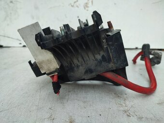 Opel - Poistkovú skrinku / blok poistiek Opel - 2