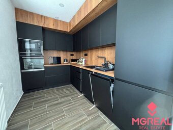 Rodinný dom Hajná Nová Ves po rekonštrukcii - 2