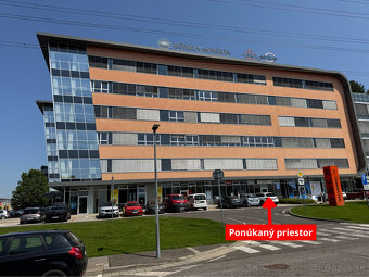 Prenájom prízemného obchodného priestoru 82 m² vo frekventov - 2