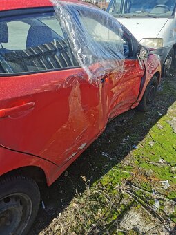 ROZPREDÁM Mazda 2 rok 2007 1.4 benzín - 2