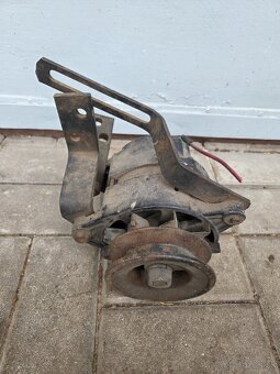 Automobilový alternátor GAZ, UAZ, VOLGA - 2