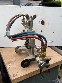 Autogenovy Rezací stroj na plechy a potrubie - 2