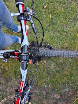 Karbonovy MTB bicykel Superior - 2