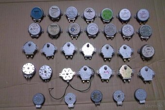 Náhradné diely a taniere do mikrovlnky . - 2