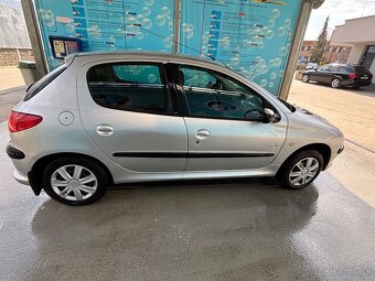 Peugeot 206 - 2