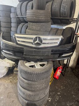 Predny naraznik Mercedes C w204 - 2