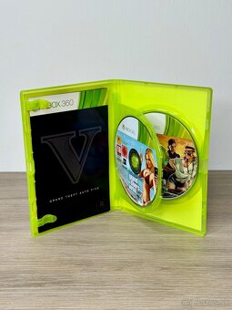 Grand Theft Auto V - 2