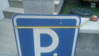 Dopravná značka "P" - 2