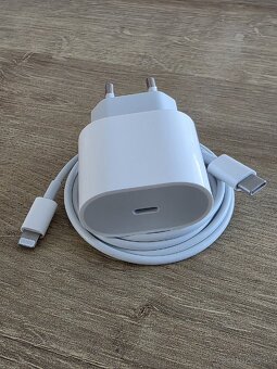 Apple adaptér 20W + kábel - 2