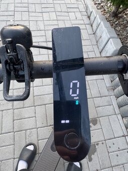 Elektrica kolobezka xiaomi cierna - 2
