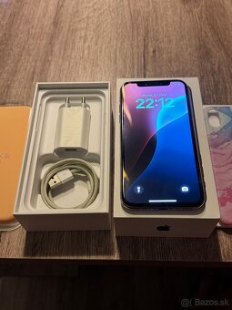 Predam Iphone XS 64 gb gold - 2