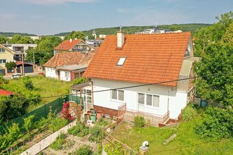 4-izbový rodinný dom s veľkým pozemkom v Lamači - 2