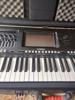 Yamaha genos - 2