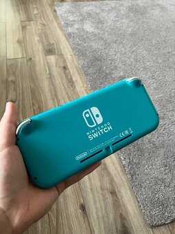 Nintendo Switch Lite - 2