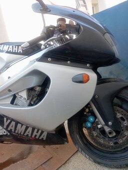 Yamaha YZF 1000R - 2